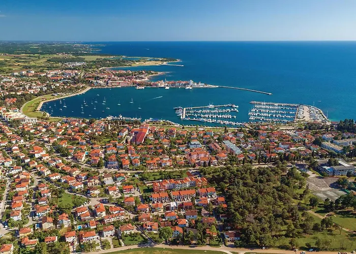 Gorgeous Apartment In Umag With Wifi