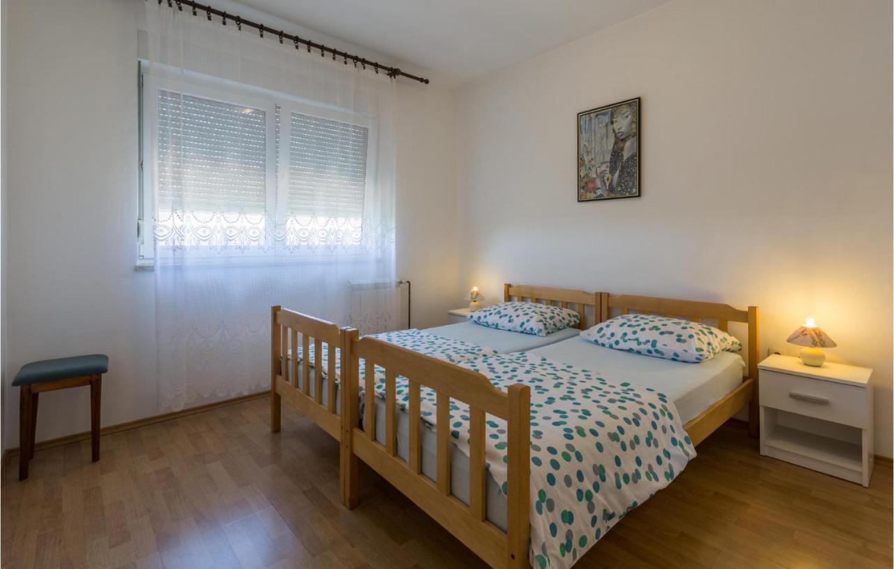 Gorgeous Apartment In Umag With Wifi Umag