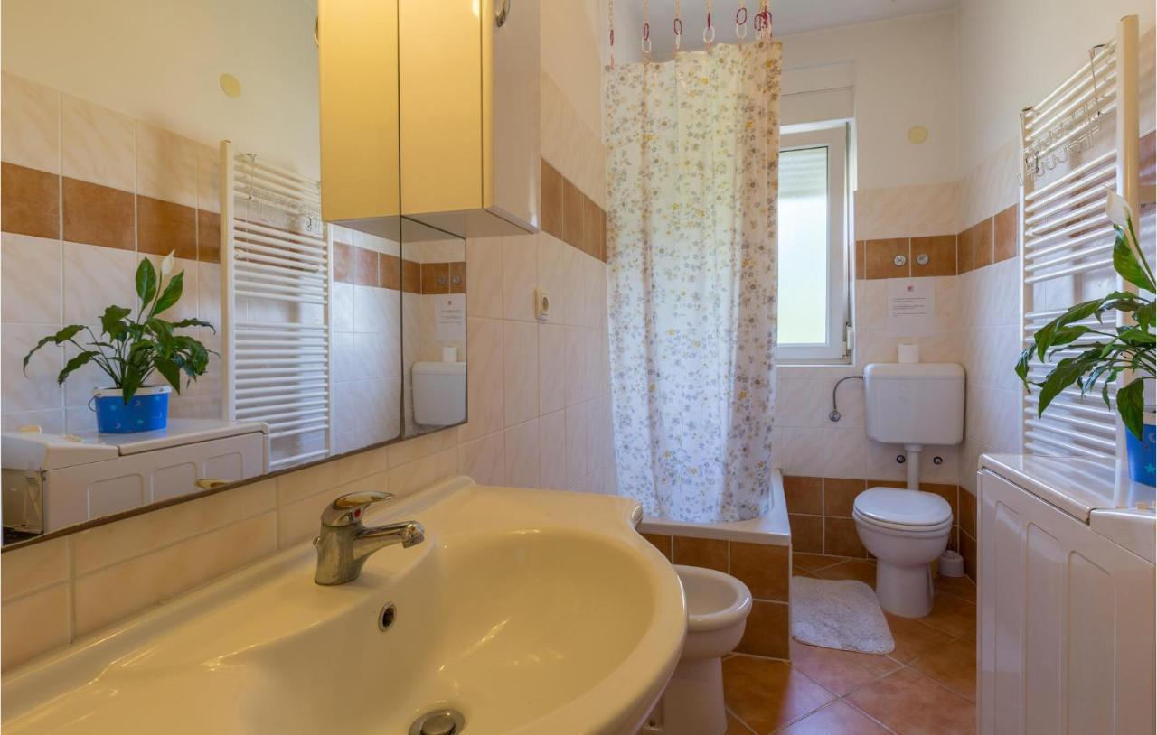Apartment Gorgeous Apartment In Umag With Wifi Umag