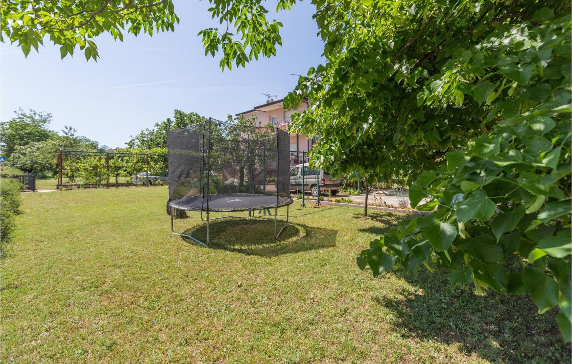 Gorgeous Apartment In Umag With Wifi Apartment Umag